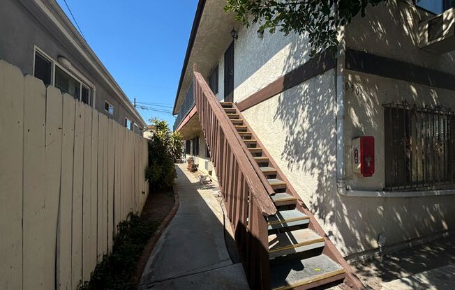 1 bed, 1 bath, 500 sqft, $1,650, Unit 4050 #F