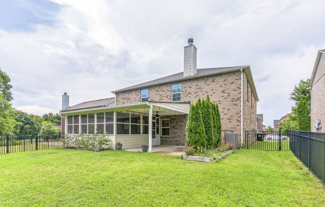 Amazing Home In Creekside Station