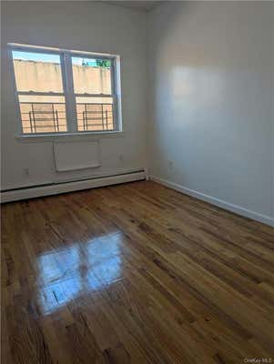 3 beds, 1 bath, 900 sqft, $3,100, Unit 3