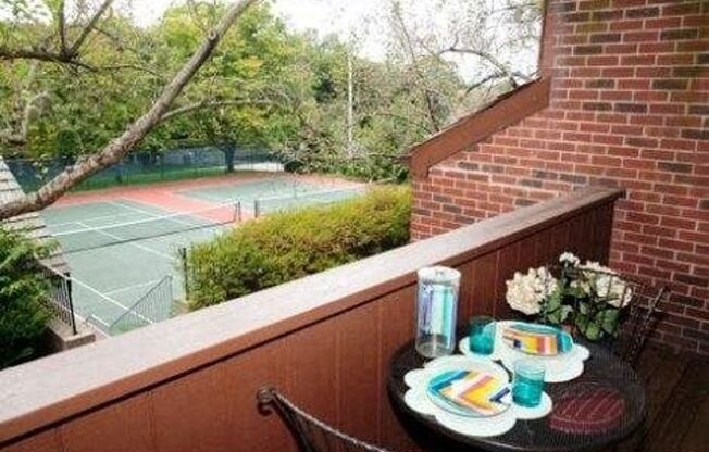 2 beds, 1 bath, 1,050 sqft, $2,350, Unit 60-6