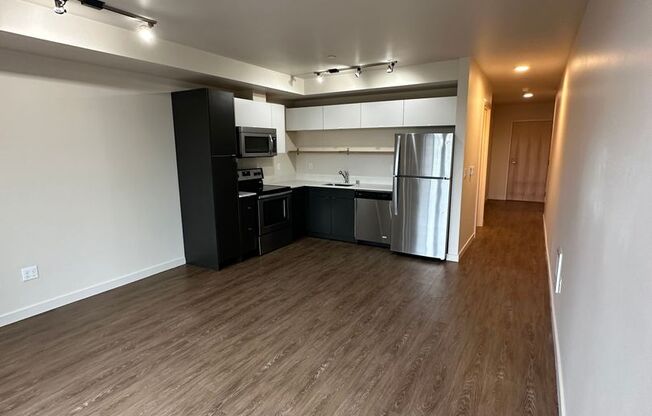 1 bed, 1 bath, 600 sqft, $1,595, Unit 206-MFTE