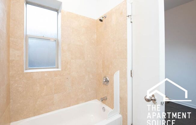 1 bed, 1 bath, $1,285, Unit 211