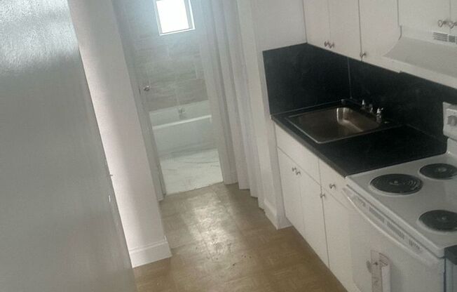 1 bed, 1 bath, 600 sqft, $1,800, Unit 449 #101