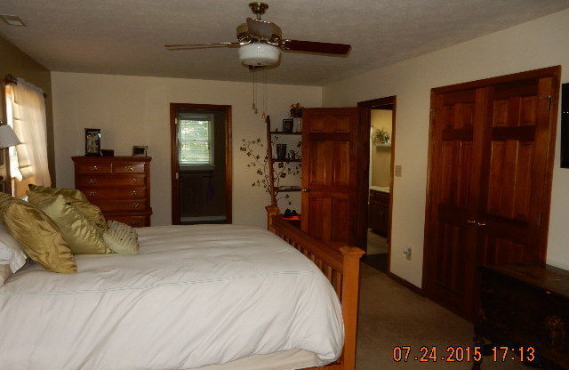 4 beds, 2.5 baths, $2,530