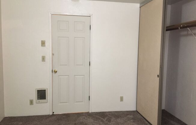 1 bed, 1 bath, 500 sqft, $950, Unit 9