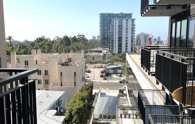 Studio, 1 bath, 320 sqft, $2,095, Unit 802