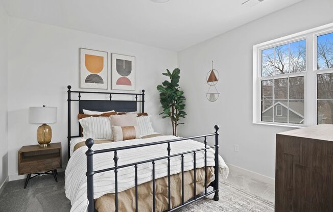 1 bed, 1 bath, 747 sqft, $1,420, Unit 210