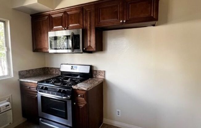 1 bed, 1 bath, $1,950