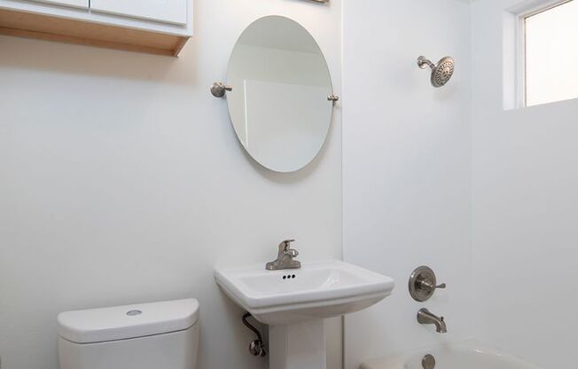 1 bed, 1 bath, $1,995, Unit 65