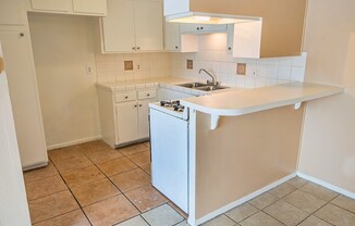 Studio, 1 bath, $1,350, Unit 08