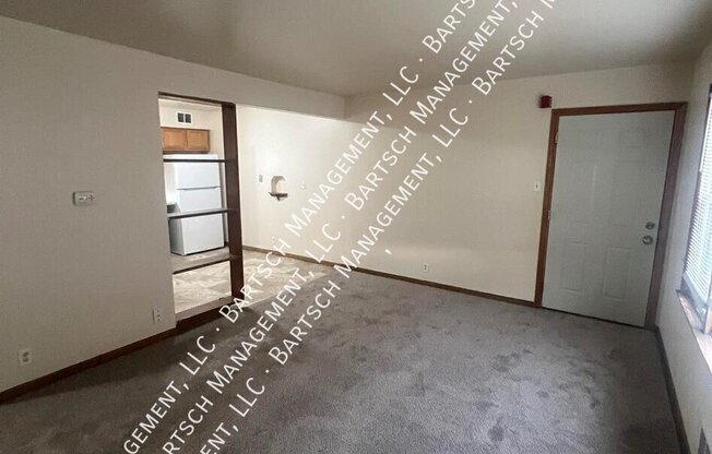 7125 W APPLETON AVE