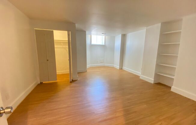1 bed, 1 bath, $1,350, Unit 114 Apt. B