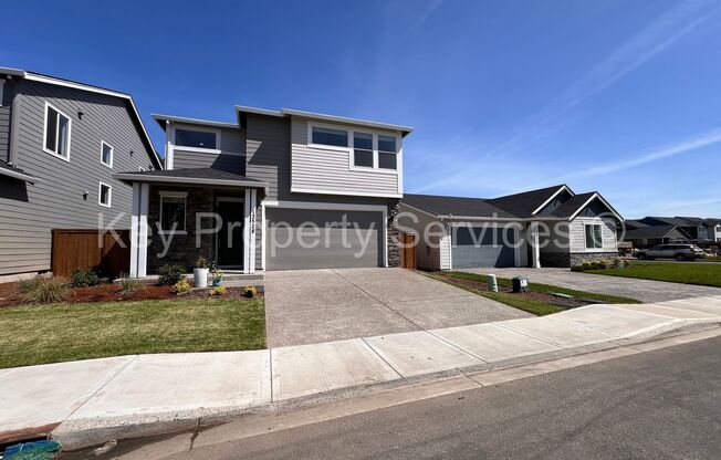 Gorgeous Modern Traditional Home in Brush Prairie