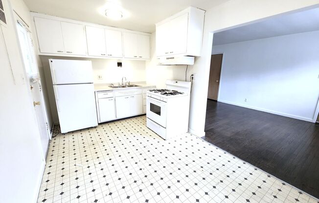 4278 N 84th Street