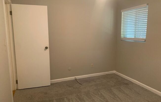 3 beds, 1 bath, $1,500