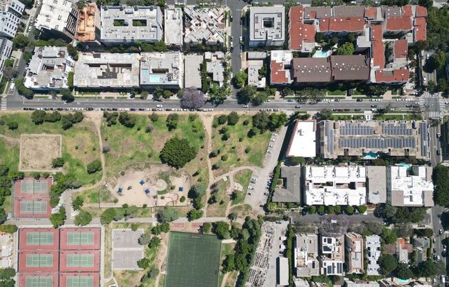 1 bed, 1 bath, 693 sqft, $3,000, Unit 228