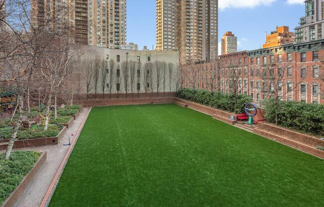 3 beds, 2.5 baths, 1,883 sqft, $17,000, Unit 35D