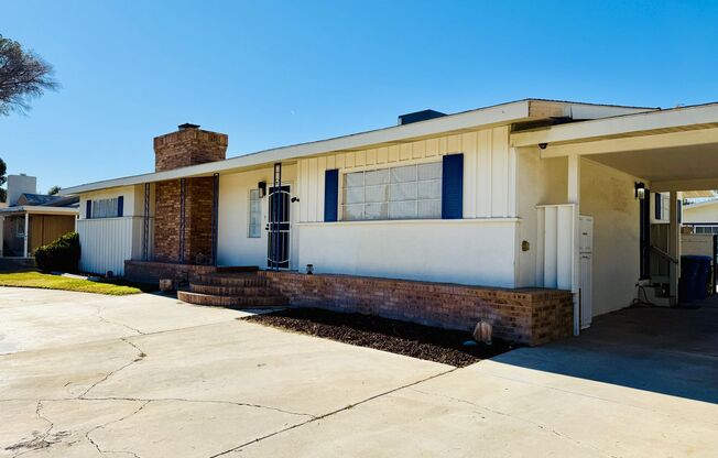 Classic McNeil Estates Ranch-style home-All utilities, pool and landscaping included!