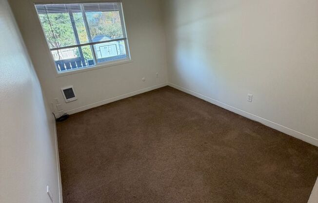 1 bed, 1 bath, $1,195, Unit 20