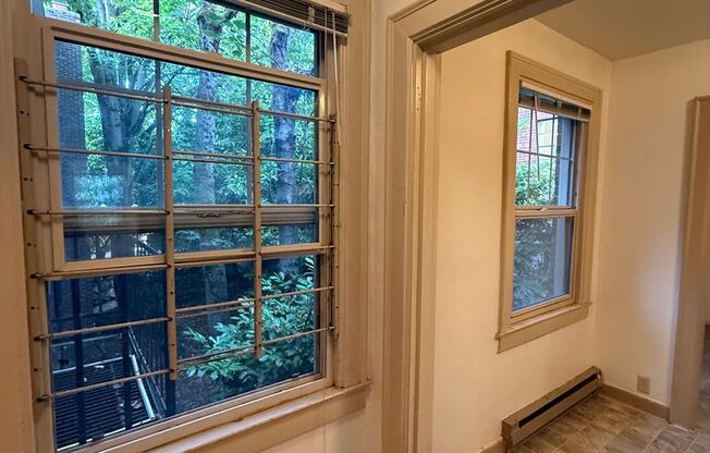 1 bed, 1 bath, 850 sqft, $1,825, Unit 108