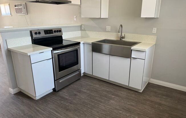 2 beds, 1.5 baths, 866 sqft, $2,695, Unit 810H6
