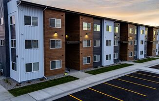 2 beds, 2 baths, 996 sqft, $1,975, Unit 5290 Fallon- 201