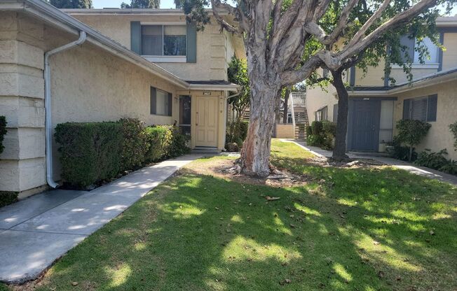 Marina Victoria Townhouse, garage & pool