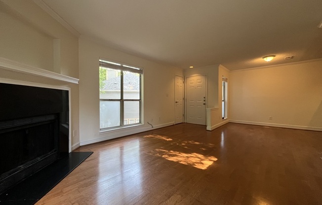 2516 Cranbrook Lane #7