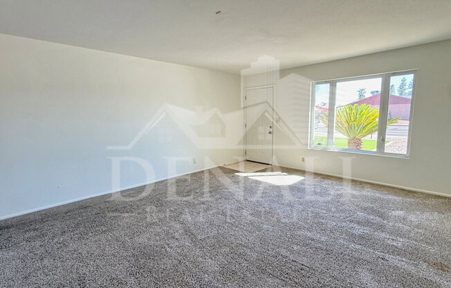 1316 W 13 ST