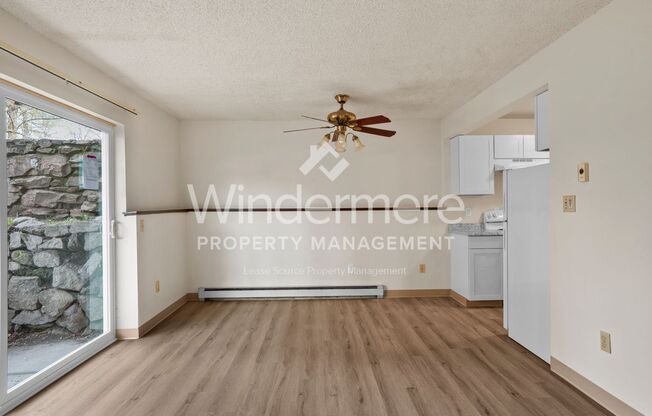 1 bed, 1 bath, $1,000, Unit Unit 02