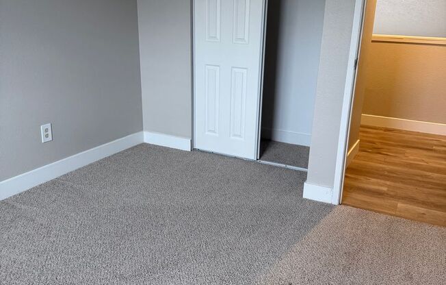 3 beds, 2.5 baths, 1,564 sqft, $2,350, Unit 04-101