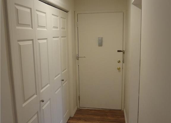 529 SHARON GDN CT