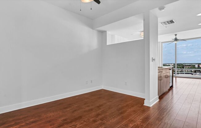 Beautiful Channelside Studio Condo – 11th Floor at Grand Central.