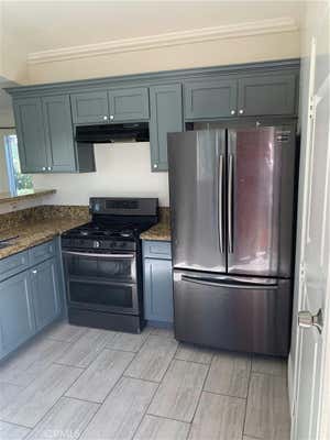 3 beds, 1 bath, 1,200 sqft, $3,100, Unit SUITE B