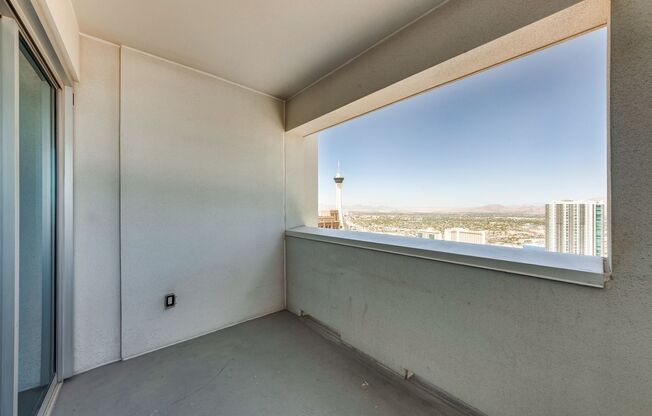 2 beds, 2 baths, $2,800, Unit # 3706