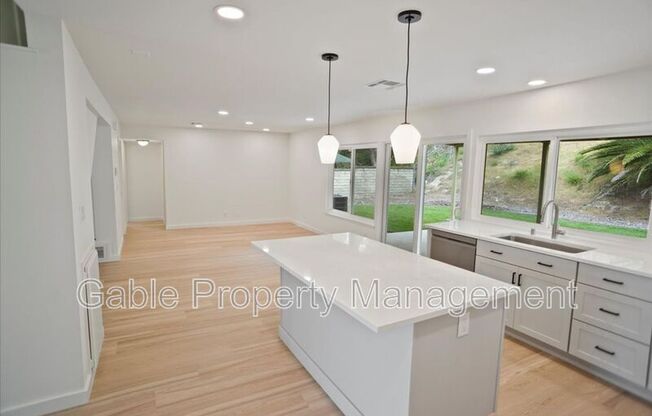 27073 LAS MANANITAS DR