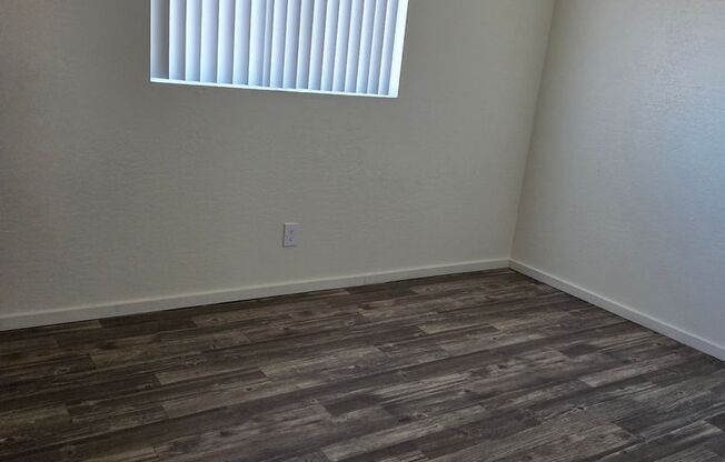 1 bed, 1 bath, 600 sqft, $1,049, Unit 242
