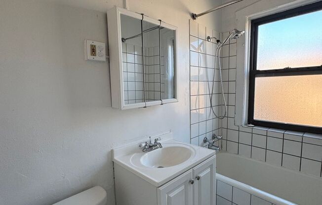 Studio, 1 bath, $1,150, Unit 515