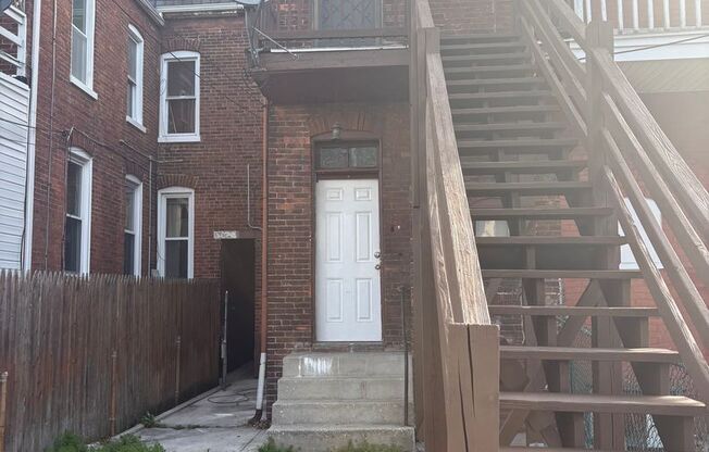 3 Bedroom 2nd/3rd Floor Apartment Near York College