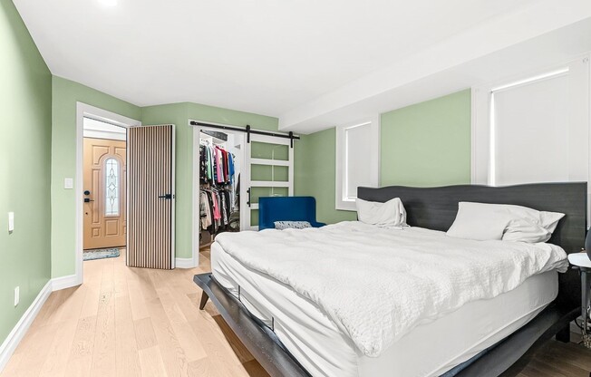 2 beds, 2.5 baths, 2,173 sqft, $5,500, Unit 5