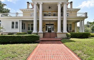 1636 KING