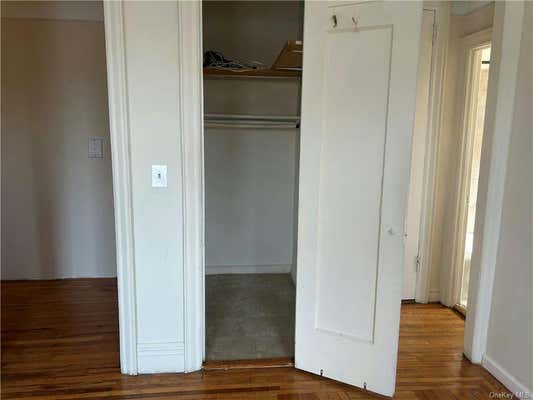 1 bed, 1 bath, 18,653 sqft, $2,100