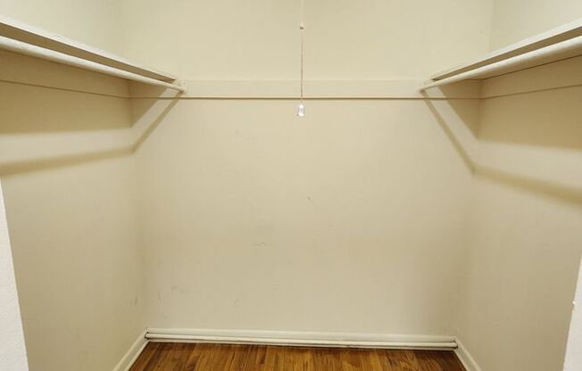 1 bed, 1 bath, 454 sqft, $1,275, Unit D-31