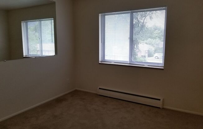 2 beds, 1 bath, 875 sqft, $1,895, Unit 304