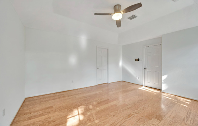 1434 CHESTNUT SPG LN