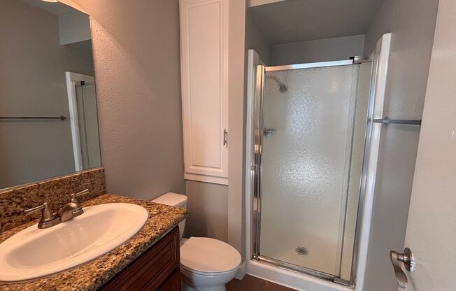 2 beds, 2 baths, 919 sqft, $2,615, Unit M10