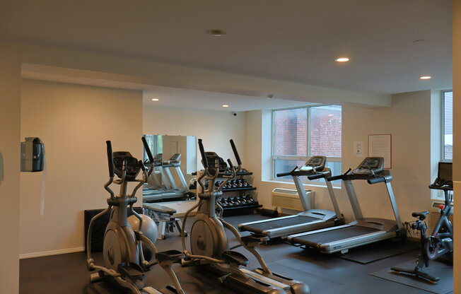 5 43 48 AVE