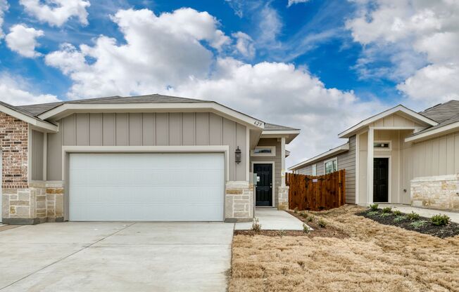 AVAILABLE NOW! GORGEOUS 3 BEDROOM DUPLEX LOCATED IN MIDLOTHIAN ISD!