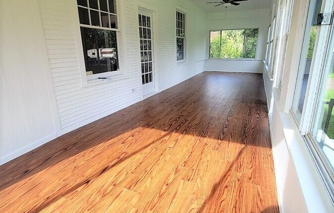 1708 MAIN ST