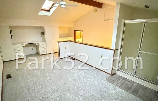 2 Bedroom Plus Loft - University Place Duplex